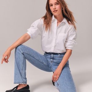 NWOT Abercrombie & Fitch 90's-style Ultra High Rise Straight Jeans 🤍🕊✨